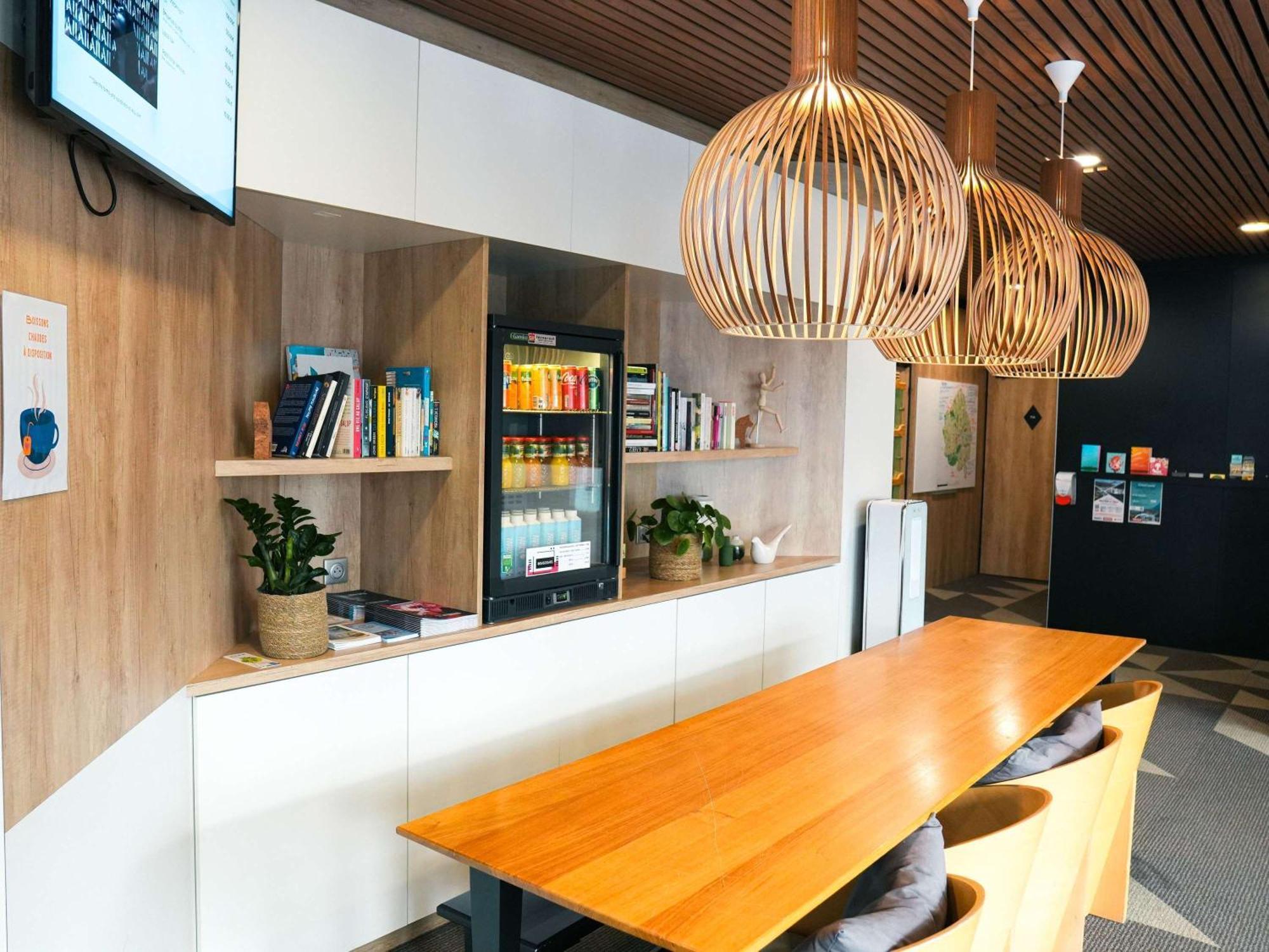 Ibis Styles Caen Centre Historique Hotel Bagian luar foto