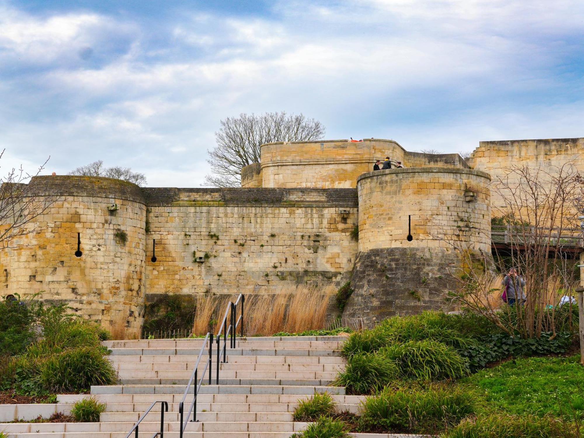 Ibis Styles Caen Centre Historique Hotel Bagian luar foto