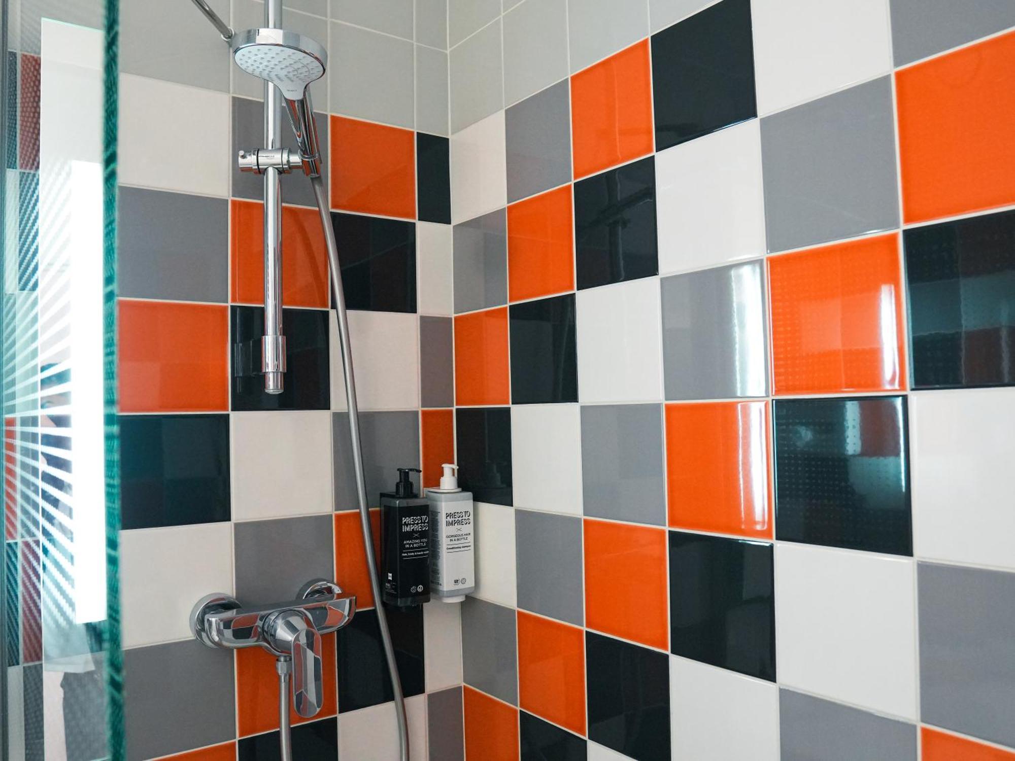 Ibis Styles Caen Centre Historique Hotel Bagian luar foto