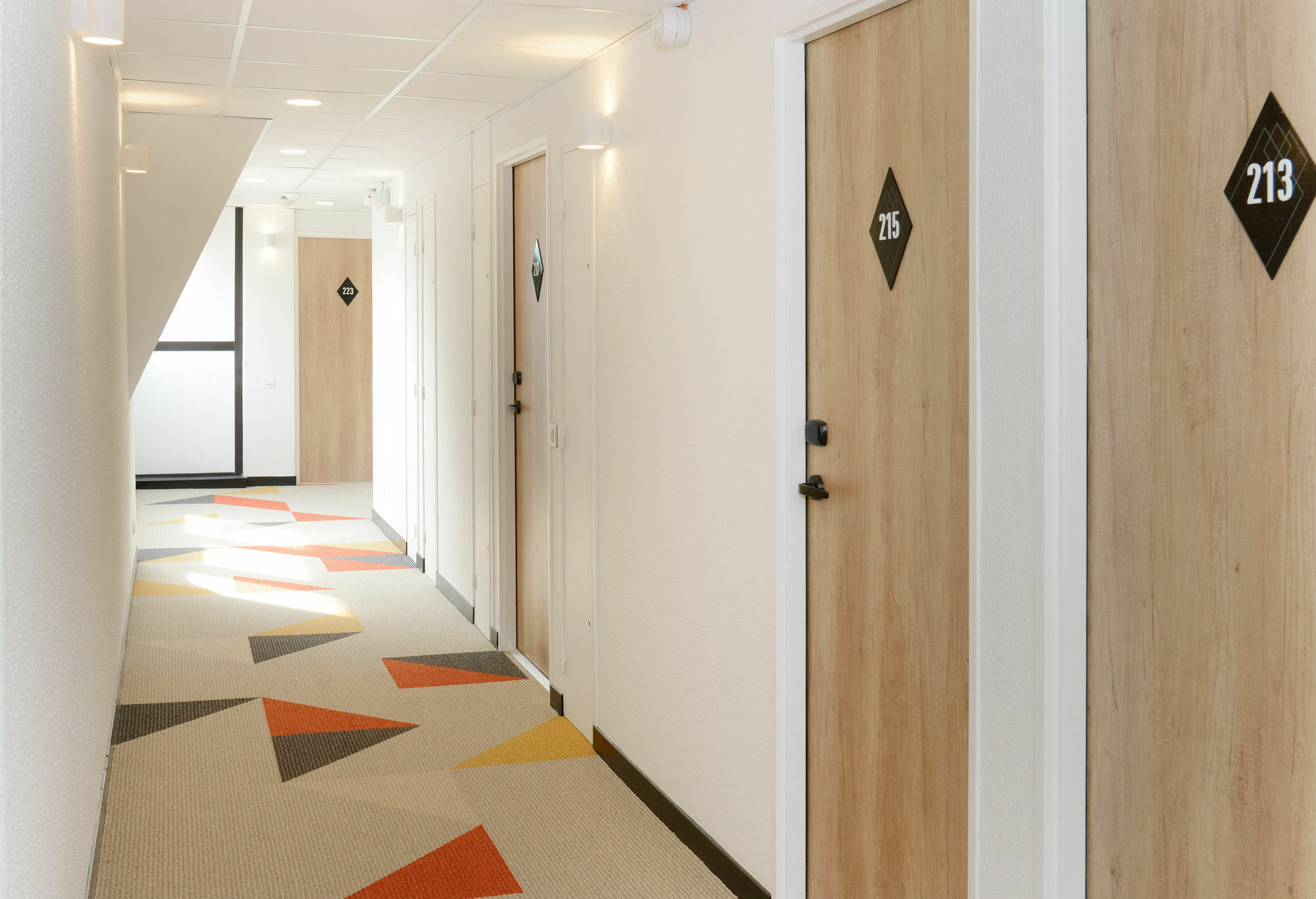 Ibis Styles Caen Centre Historique Hotel Bagian luar foto